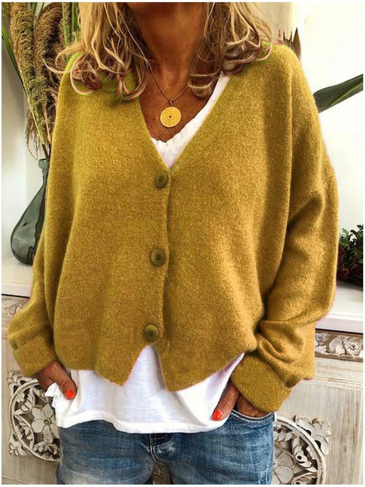 Monique - Stylish and Cozy Cardigan