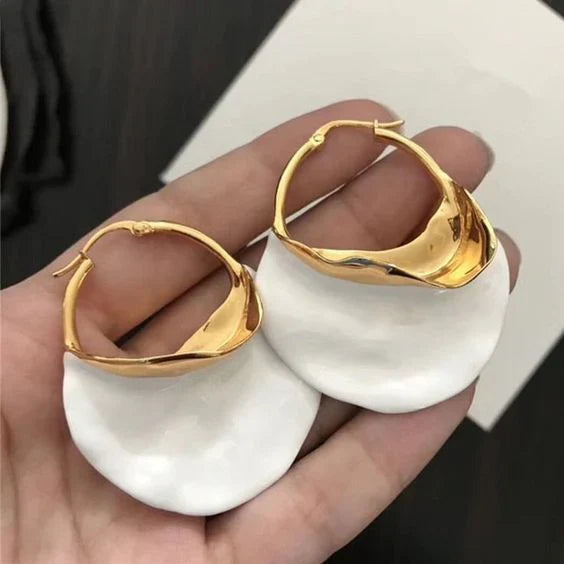 Nerise - Vintage White and Gold Earrings