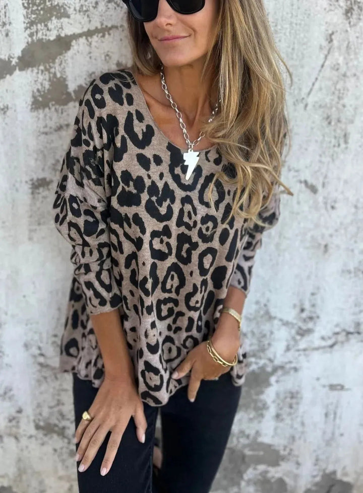 Swantje - Round Neck Leopard Print Blouse