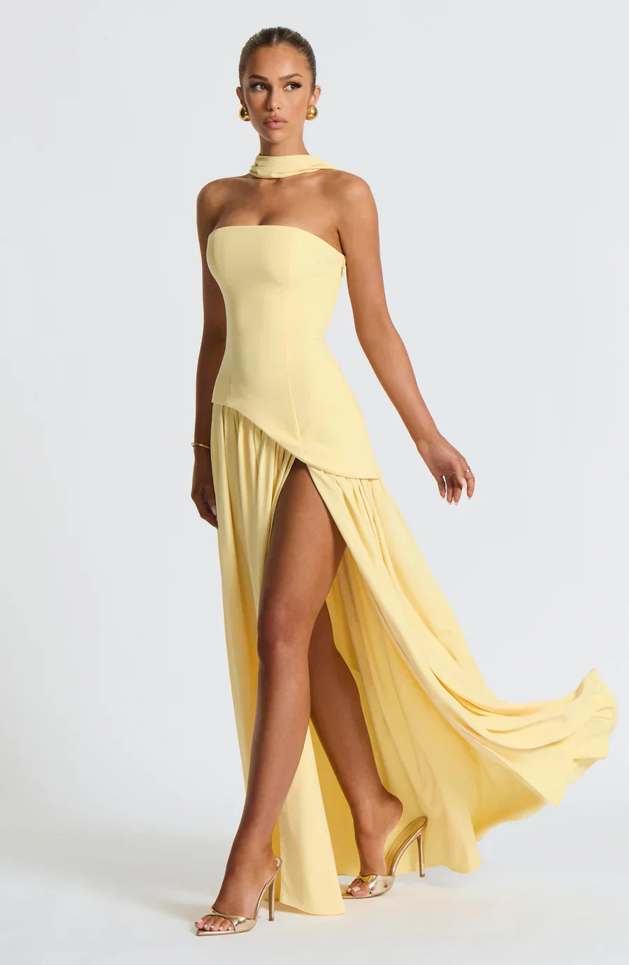 Zalfaa - Elegant Sleeveless Long Dress