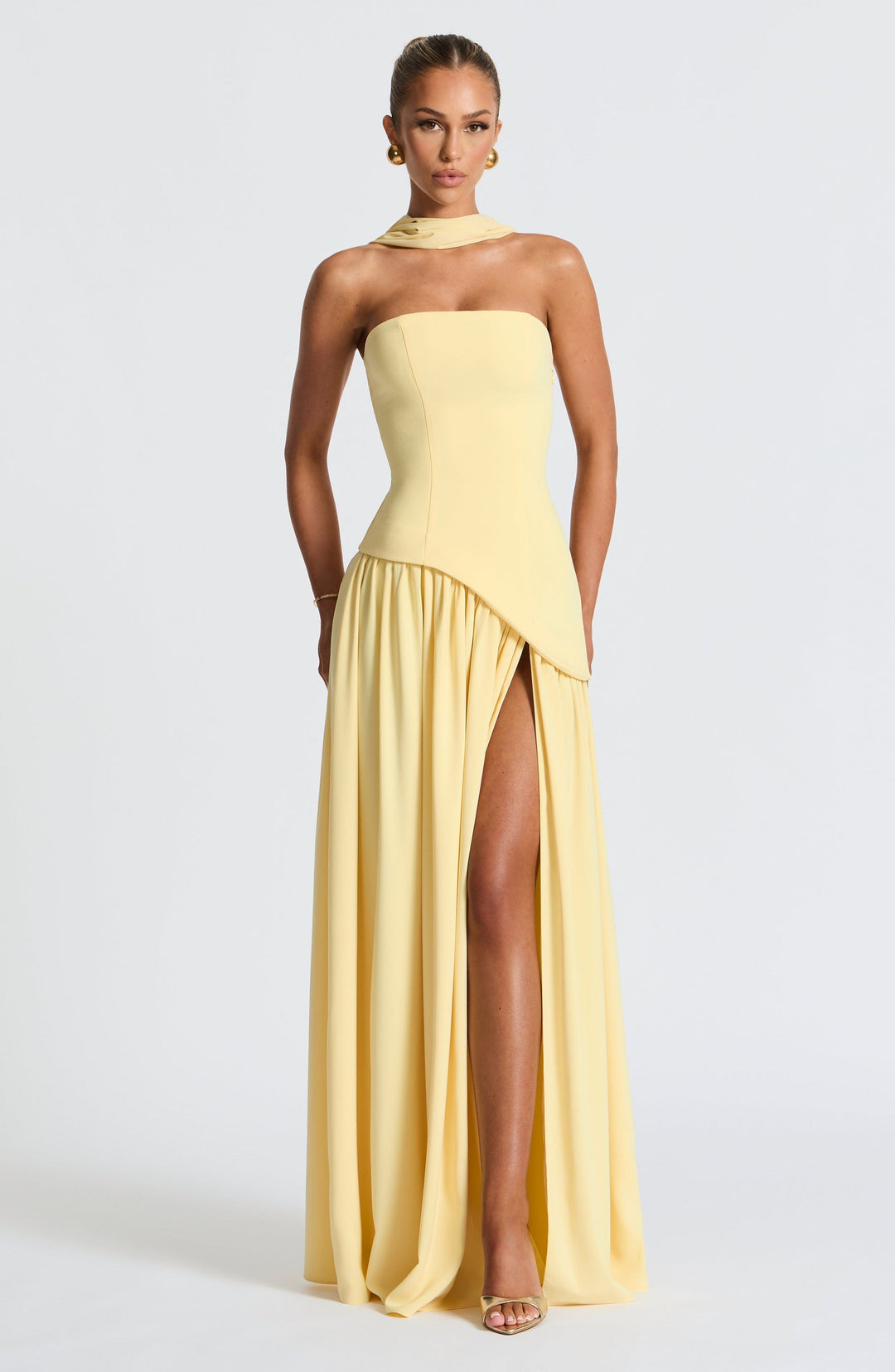 Zalfaa - Elegant Sleeveless Long Dress