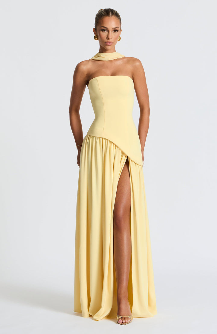 Zalfaa - Elegant Sleeveless Long Dress