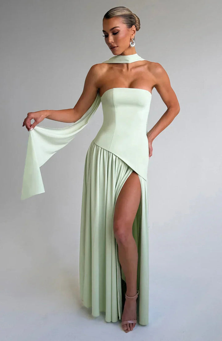 Zalfaa - Elegant Sleeveless Long Dress