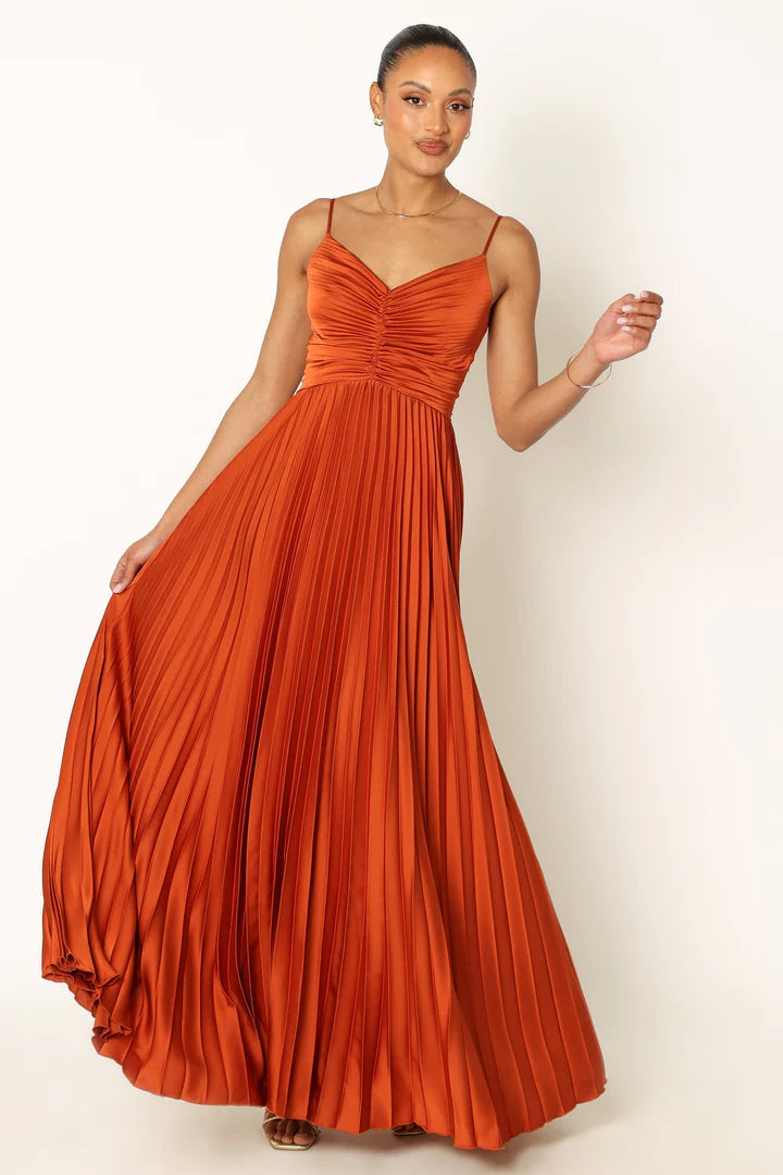 Masano - Elegant Pleated Dress