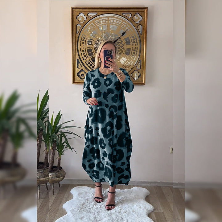 Kynthia - Elegant Long-Sleeved Dress