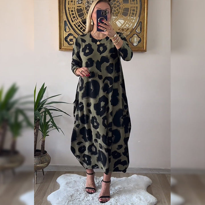 Kynthia - Elegant Long-Sleeved Dress