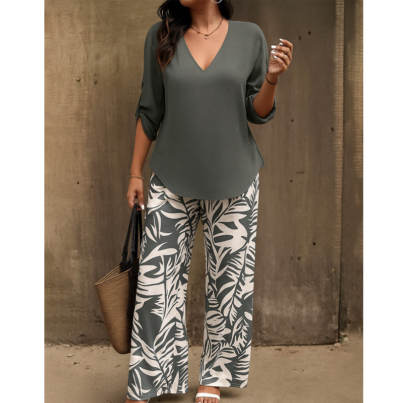 Liwia - Elegant Summer Set With a V-neck Blouse and Printed Trousers